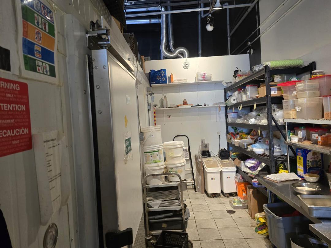 170 KINGSTON RD E UNIT B3, AJAX, 0 , 0 ,0,Restaurant,For Sale,KINGSTON RD E UNIT B3,0,1201