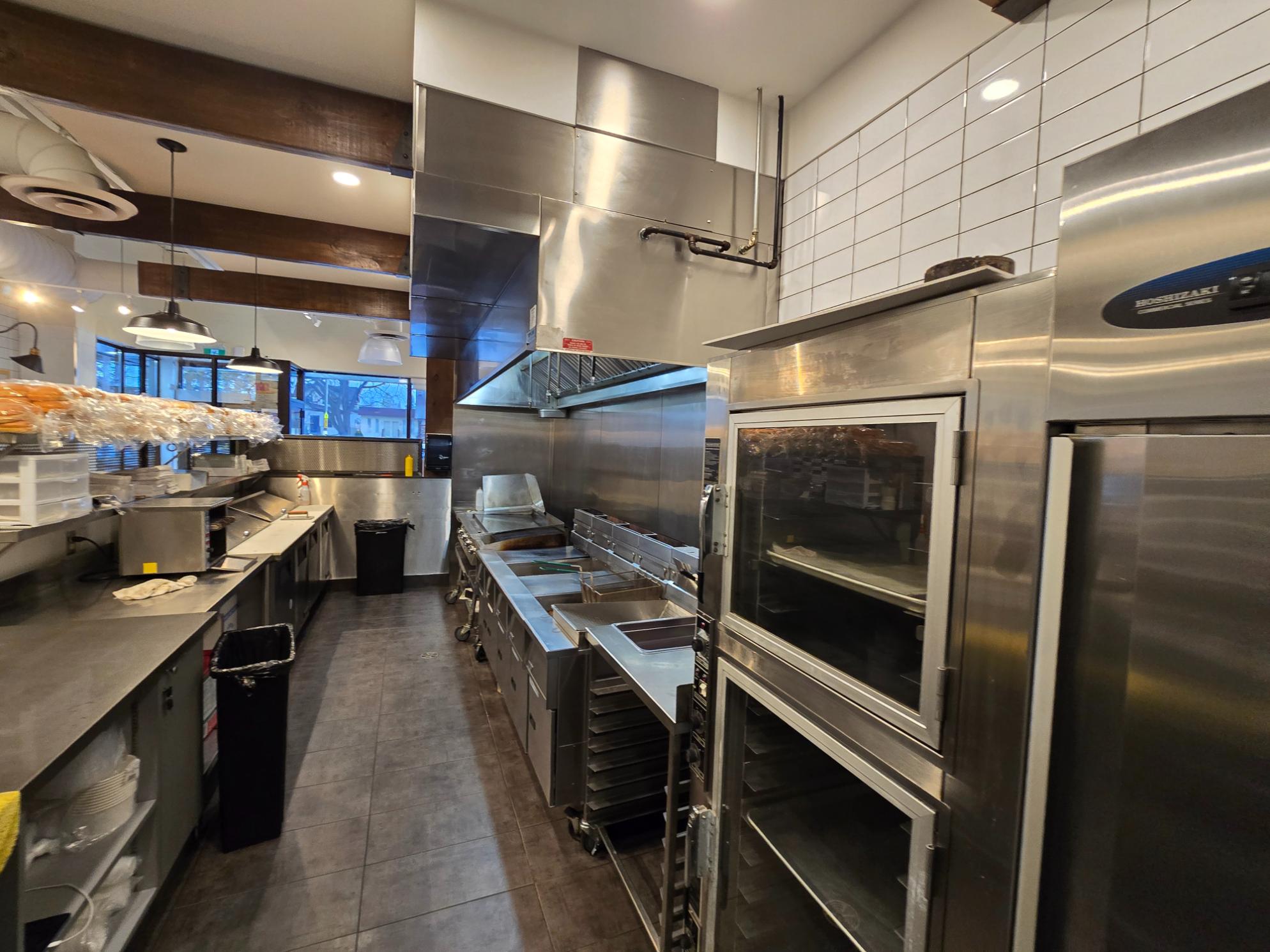 20815 DALTON RD, SUTTON, 0 , 0 ,0,Restaurant,For Sale,DALTON RD,0,1205