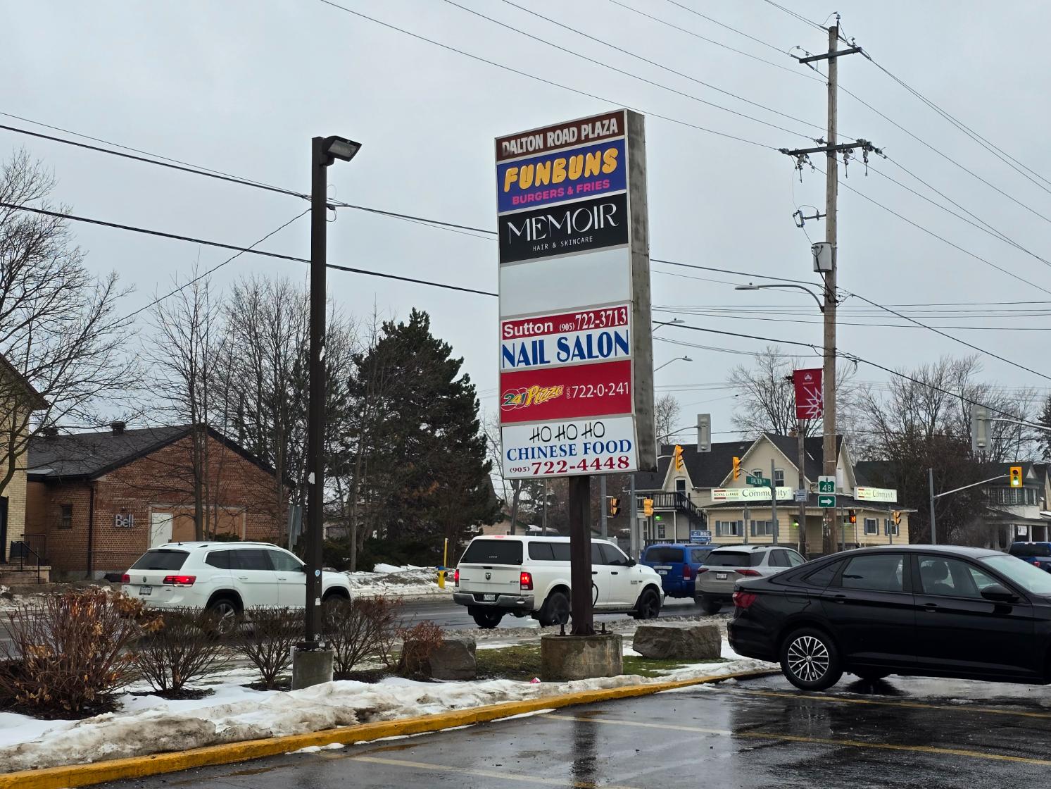 20815 DALTON RD, SUTTON, 0 , 0 ,0,Restaurant,For Sale,DALTON RD,0,1205