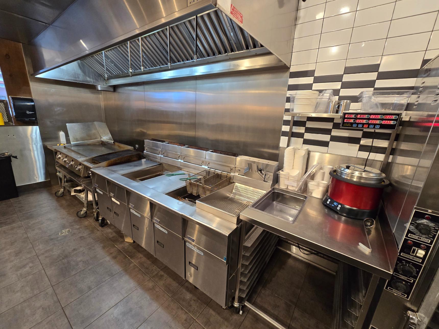 20815 DALTON RD, SUTTON, 0 , 0 ,0,Restaurant,For Sale,DALTON RD,0,1205