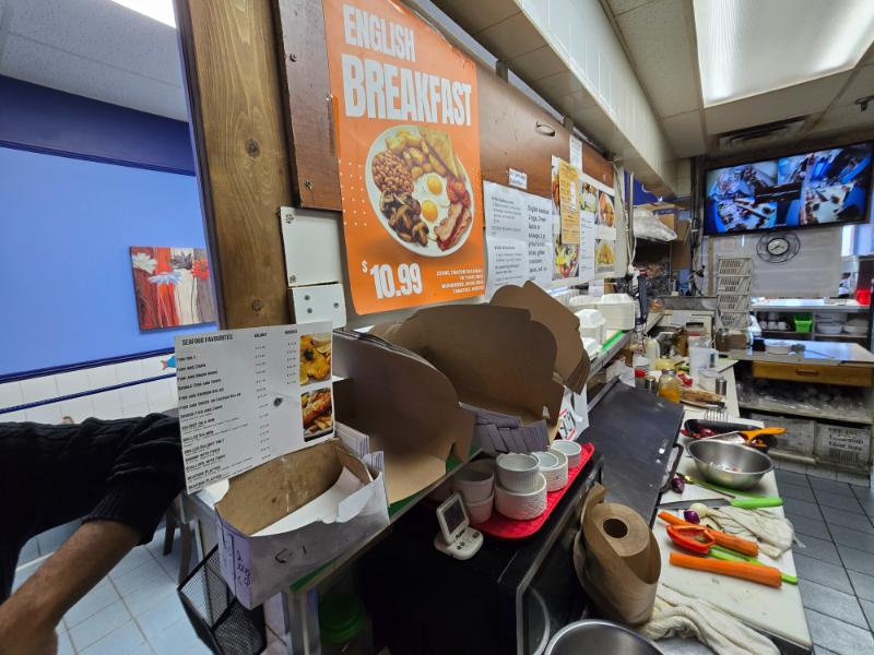 3050 GARDEN ST, WHITBY, 0 , 0 ,0,Restaurant,For Sale,GARDEN ST,0,1207