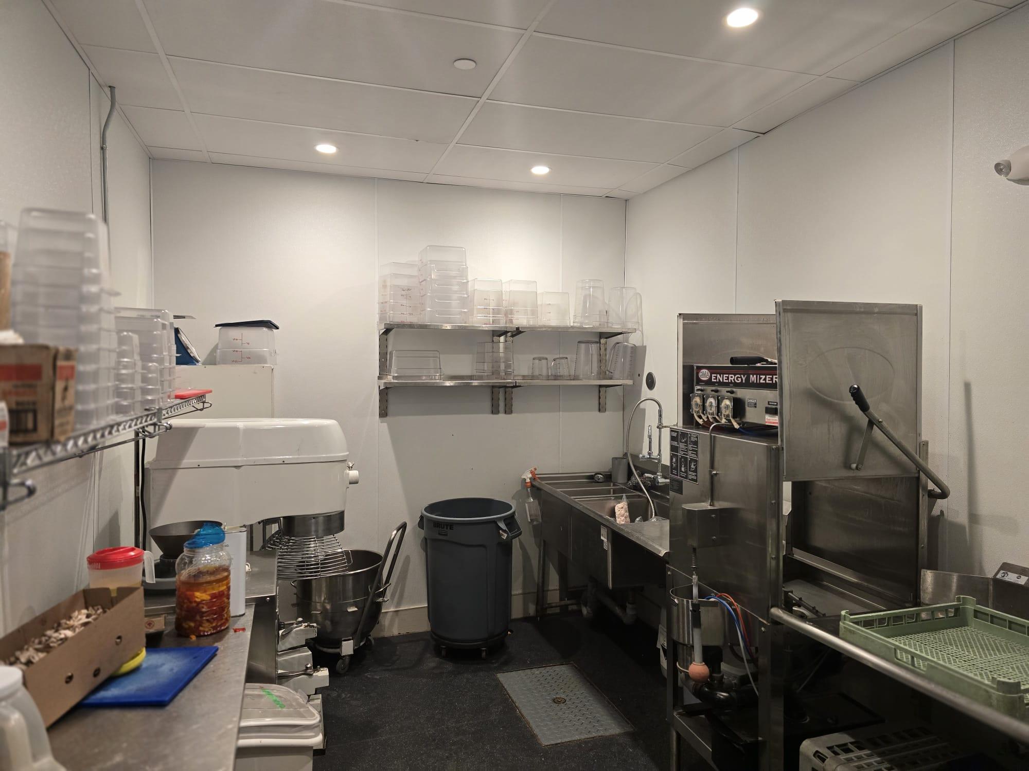 305 Front st, Belleville, 0 , 0 ,0,Restaurant,For Sale,Front st,0,1209