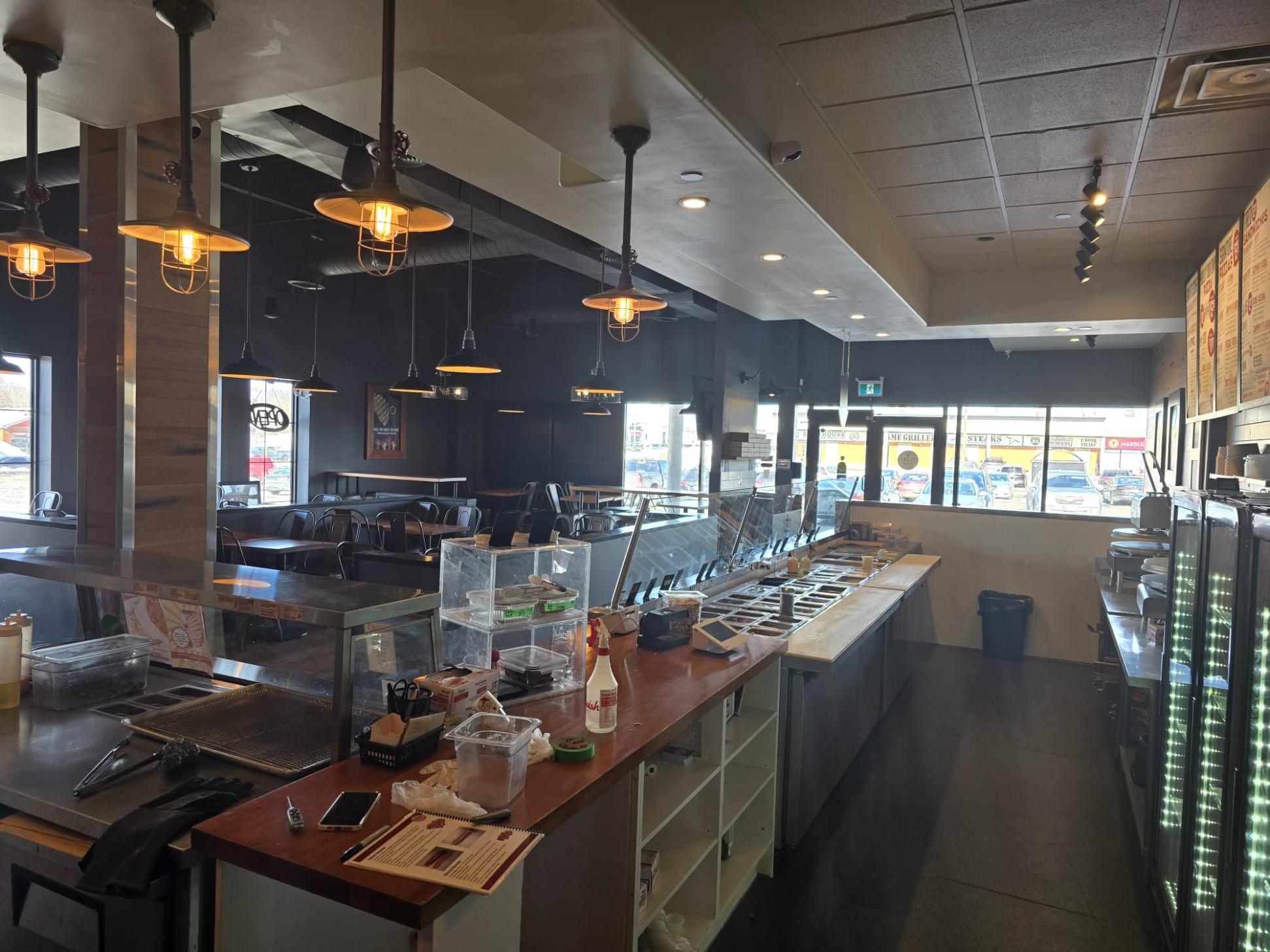 395 PETERBOROUGH, PETERBOROUGH, 0 , 0 ,0,Restaurant,For Sale,PETERBOROUGH,0,1211