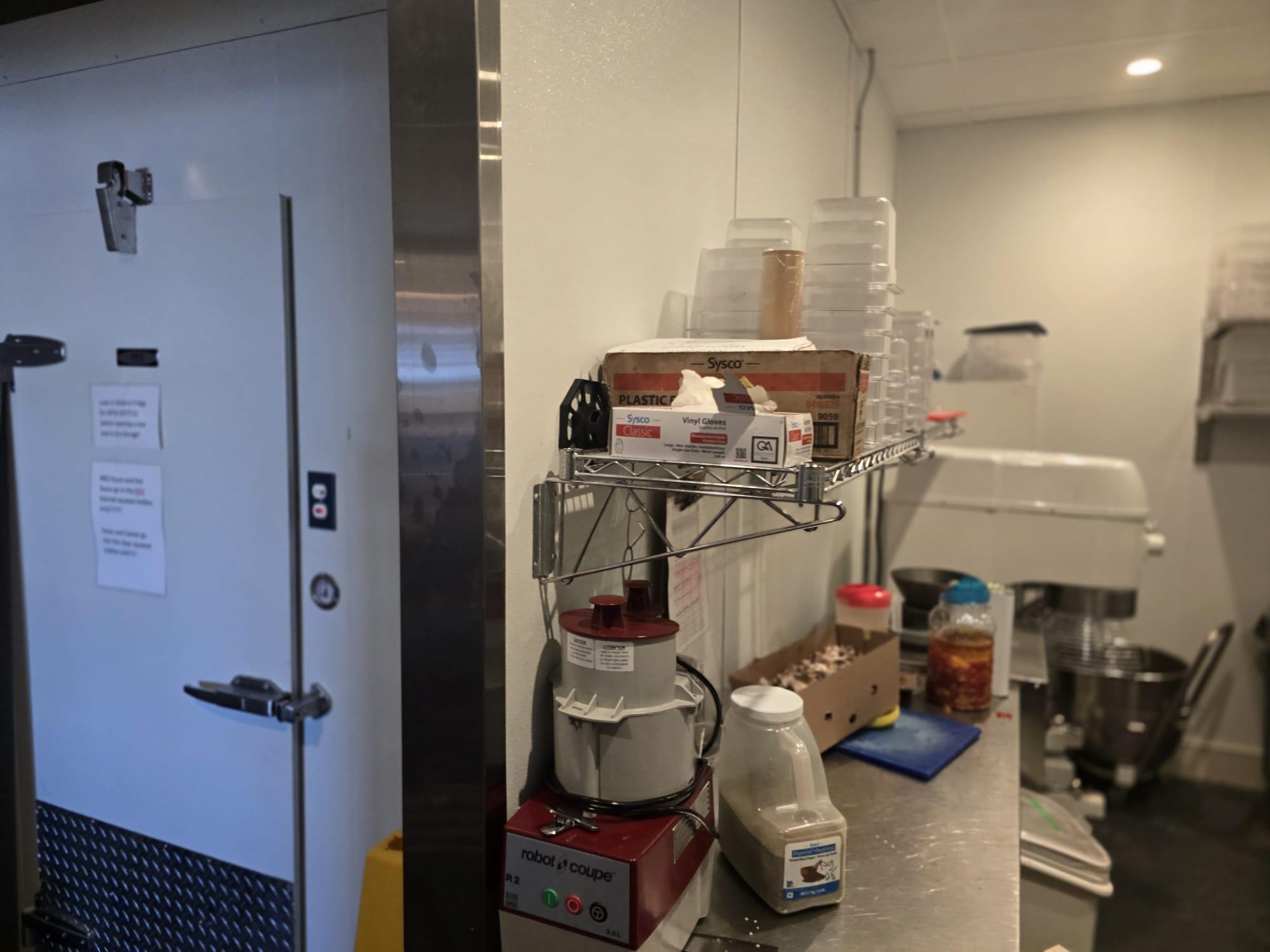 395 PETERBOROUGH, PETERBOROUGH, 0 , 0 ,0,Restaurant,For Sale,PETERBOROUGH,0,1211