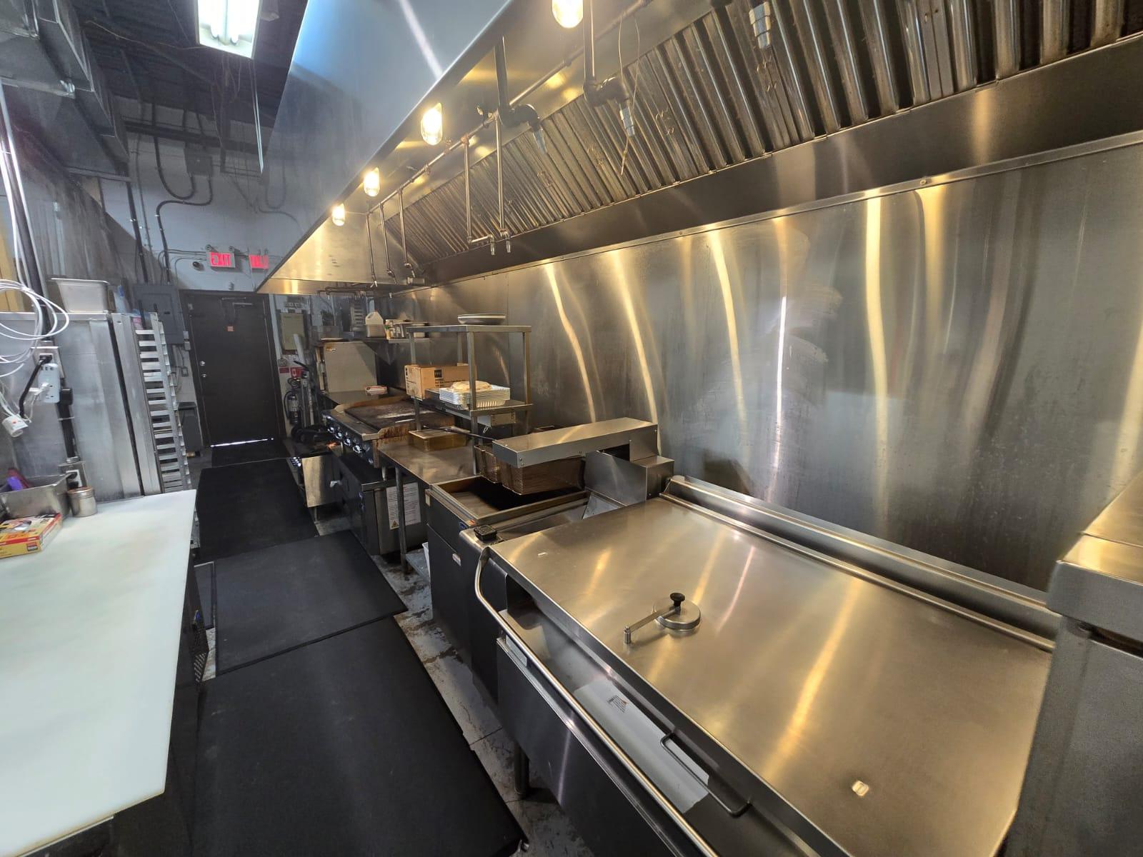 607 Kingston Rd, PICKERING, 0 , 0 ,0,Restaurant,For Sale,Kingston Rd,0,1212