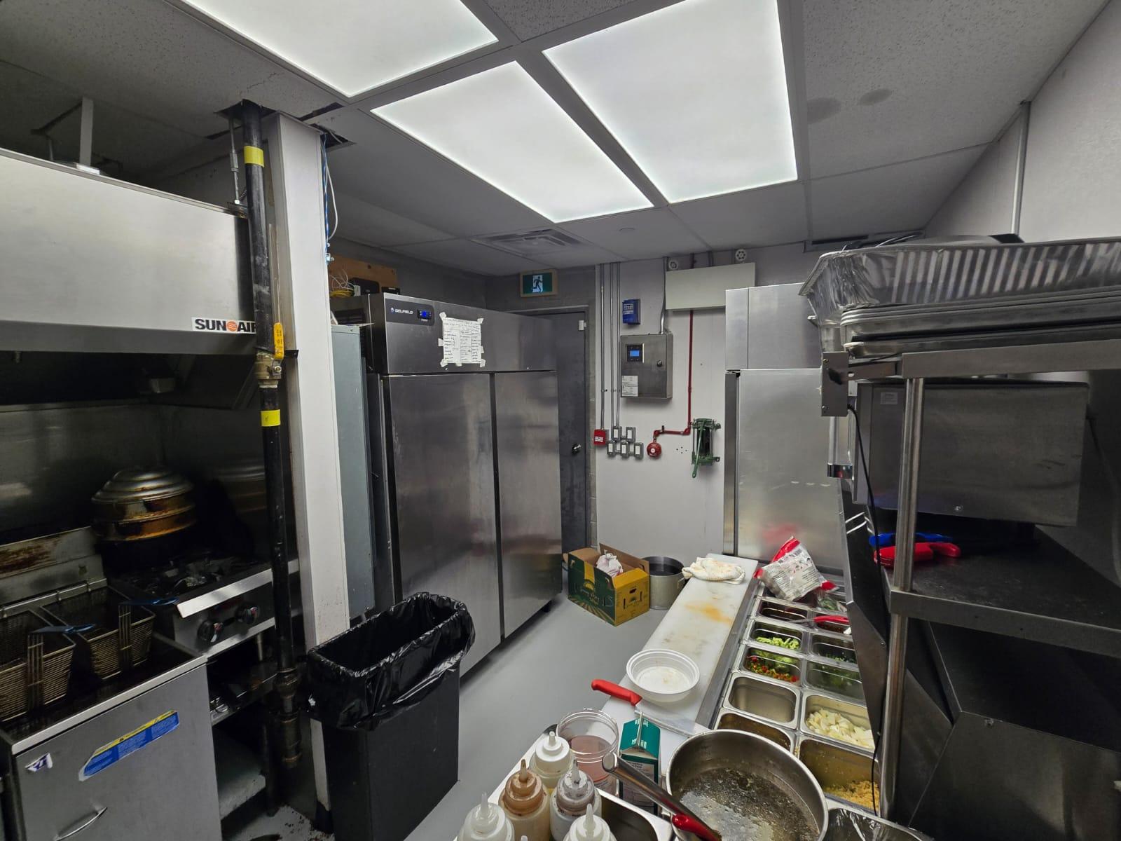 15 MERCHANTS' WHARF, Toronto, 0 , 0 ,0,Restaurant,For Sale,MERCHANTS' WHARF,0,1213