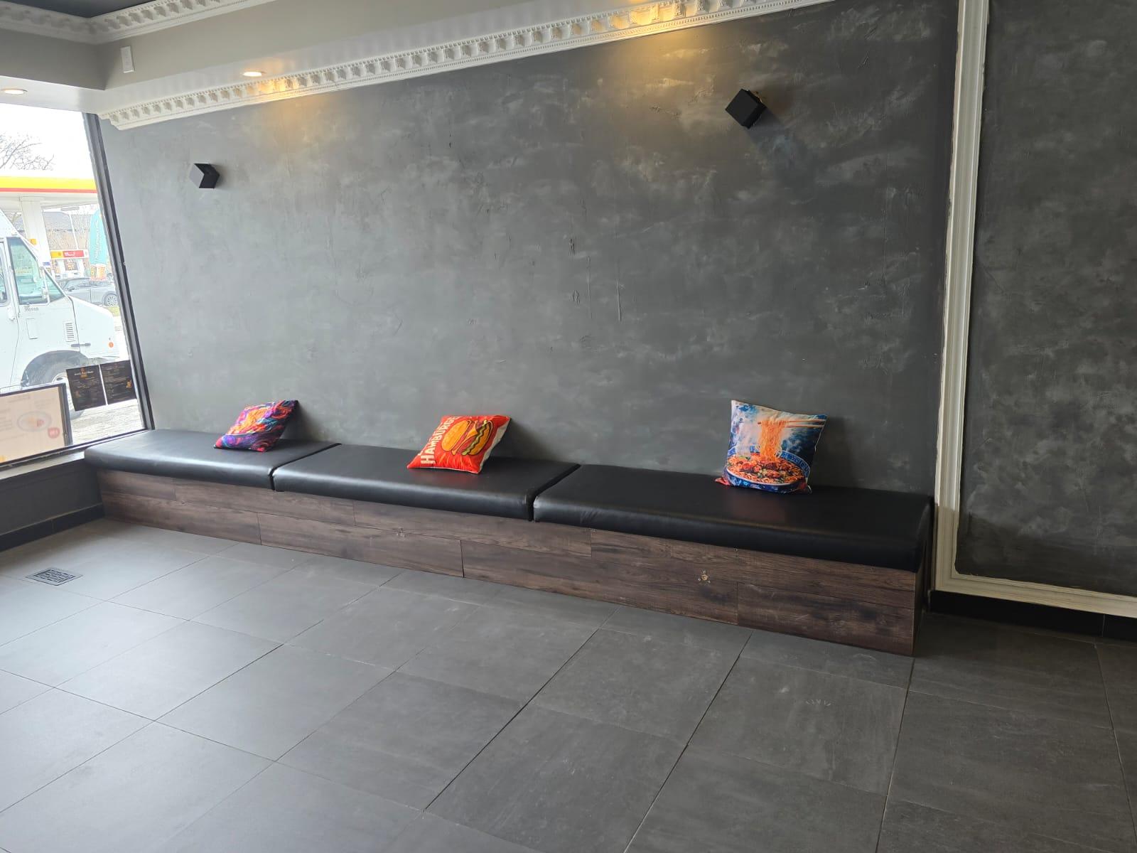 675 THE QUEENSWAY, TORONTO, 0 , 0 ,0,Restaurant,For Sale,THE QUEENSWAY,0,1215