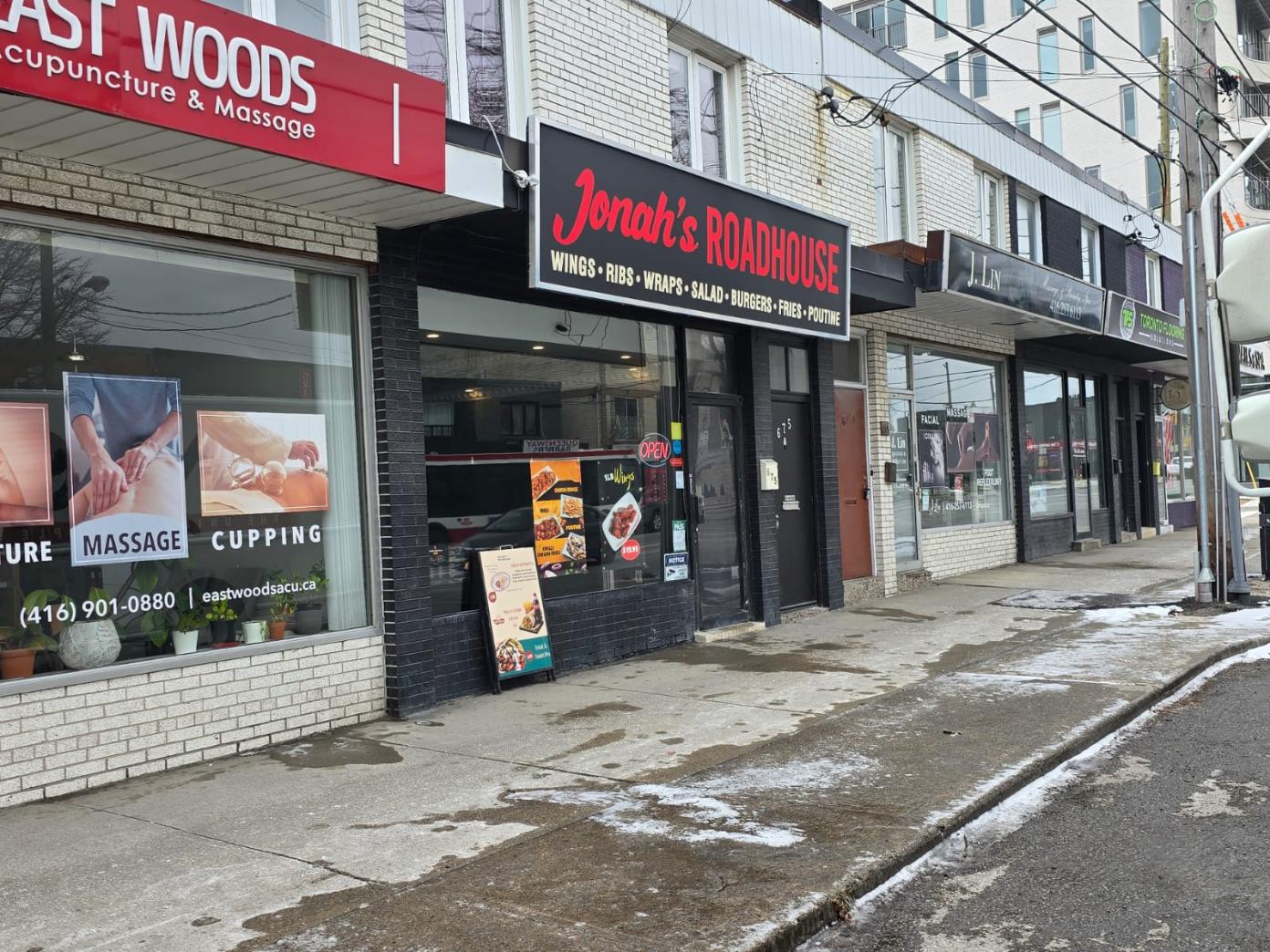 675 THE QUEENSWAY, TORONTO, 0 , 0 ,0,Restaurant,For Sale,THE QUEENSWAY,0,1215