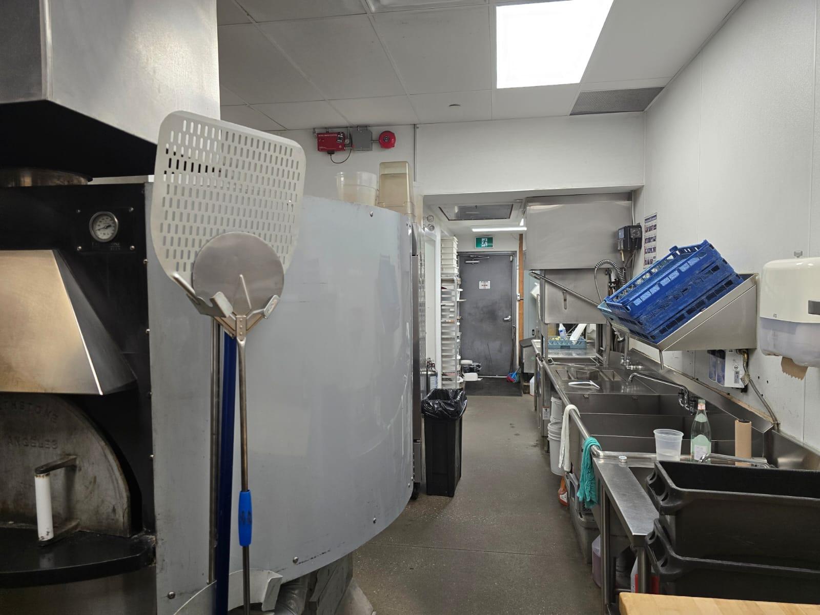 233 EARL STEWART DR, AURORA, 0 , 0 ,0,Restaurant,For Sale,EARL STEWART DR,0,1220