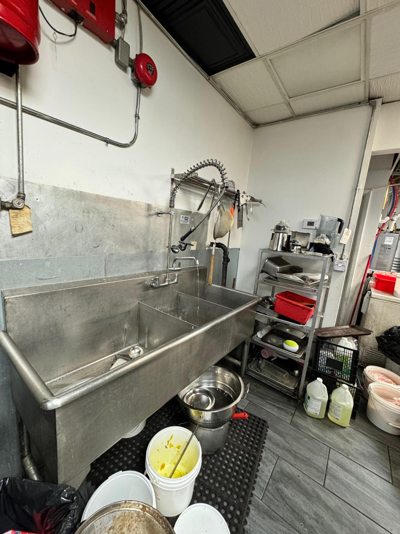 1240 SIMCOE ST N, OSHAWA, 0 , 0 ,0,Restaurant,For Sale,SIMCOE ST N,0,1222