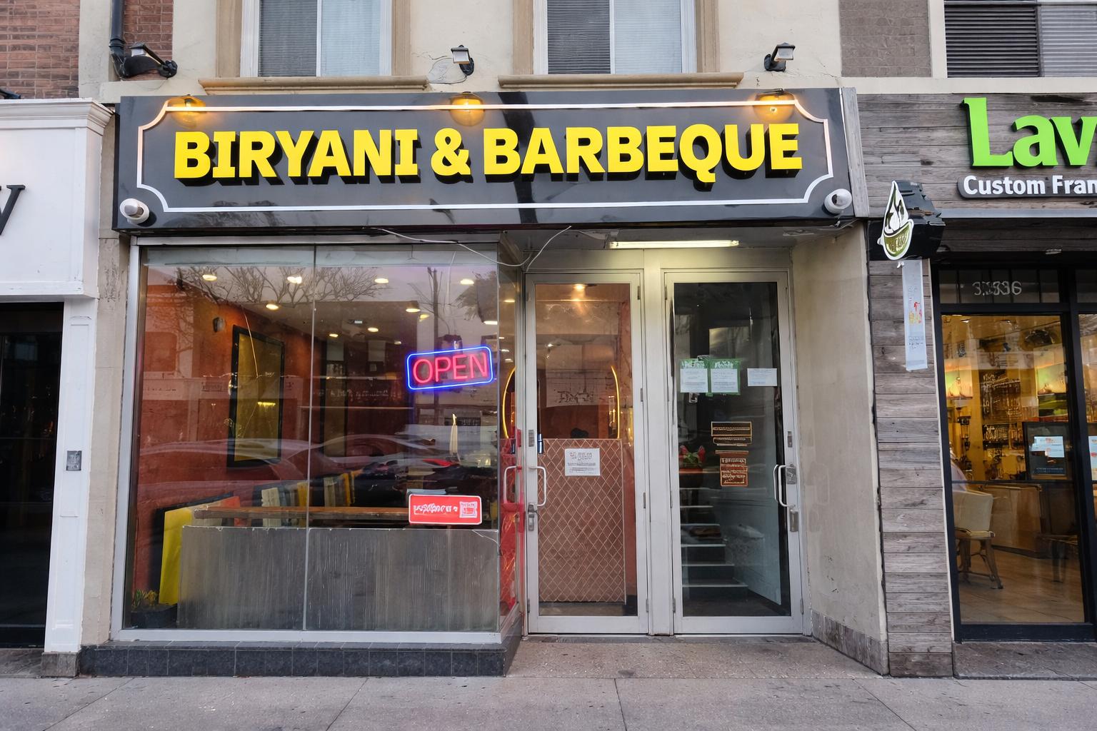 3334 YONGE ST, TORONTO, 0 , 0 ,0,Restaurant,For Sale,YONGE ST,0,1223