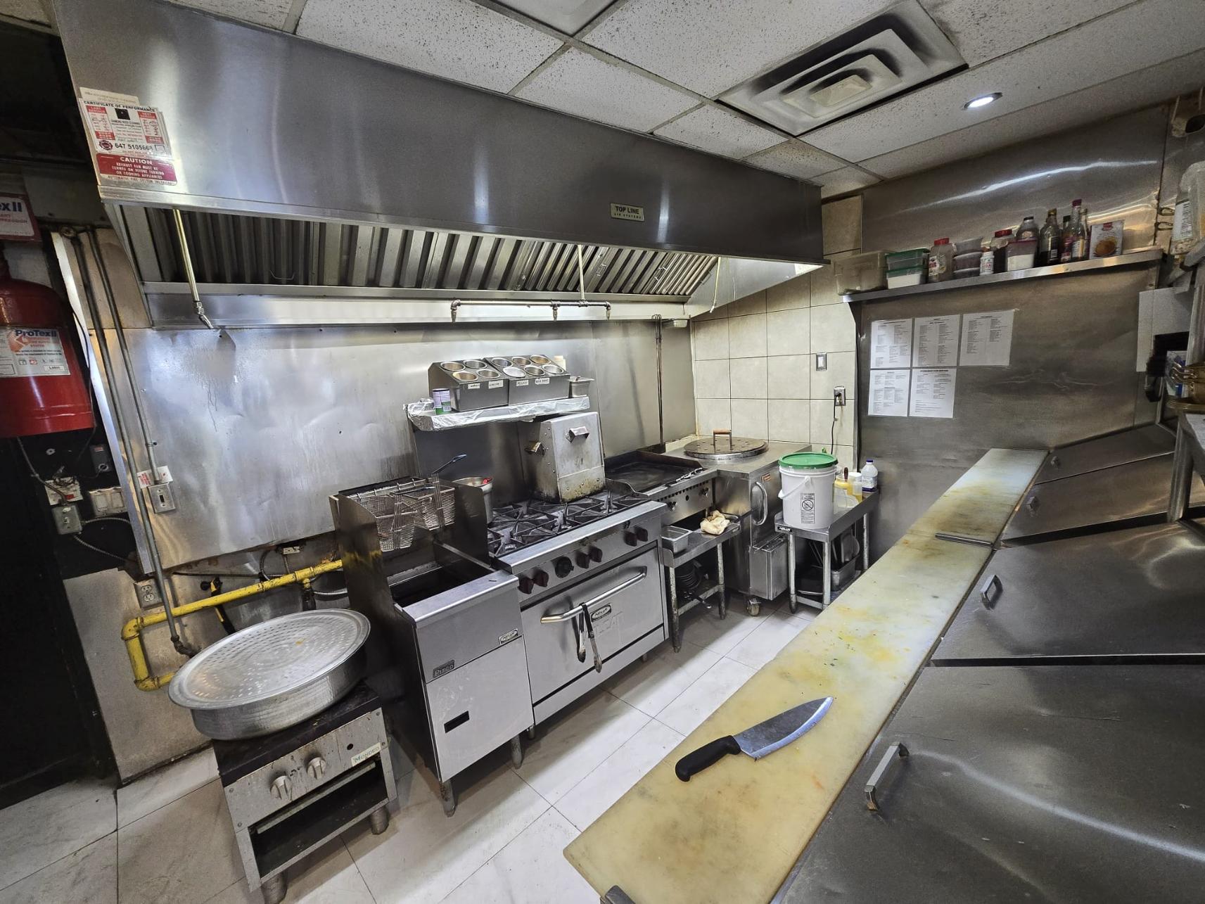 3334 YONGE ST, TORONTO, 0 , 0 ,0,Restaurant,For Sale,YONGE ST,0,1223