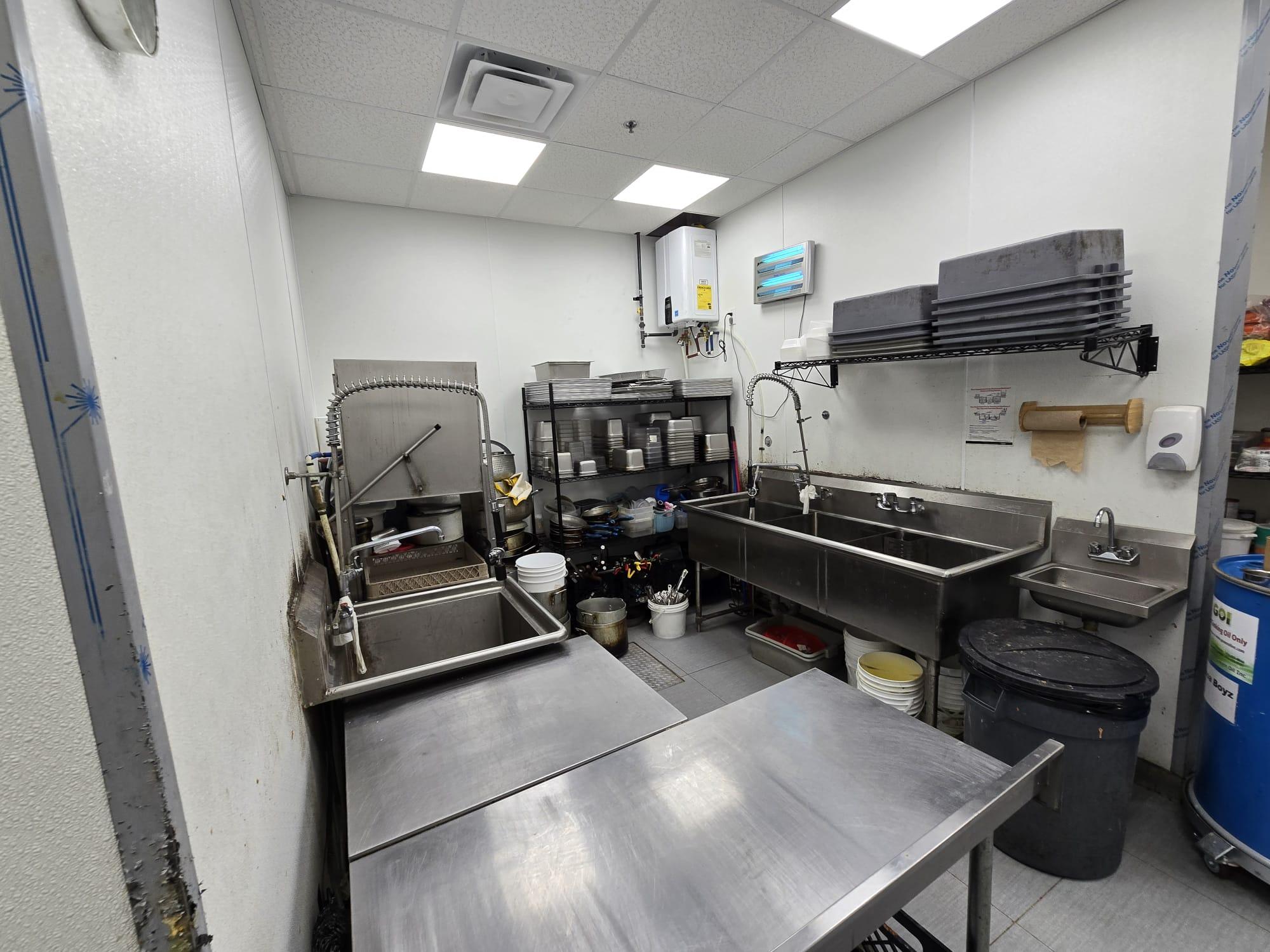 35 William Kitchen Rd, TORONTO, 0 , 0 ,0,Restaurant,For Sale,William Kitchen Rd,0,1224