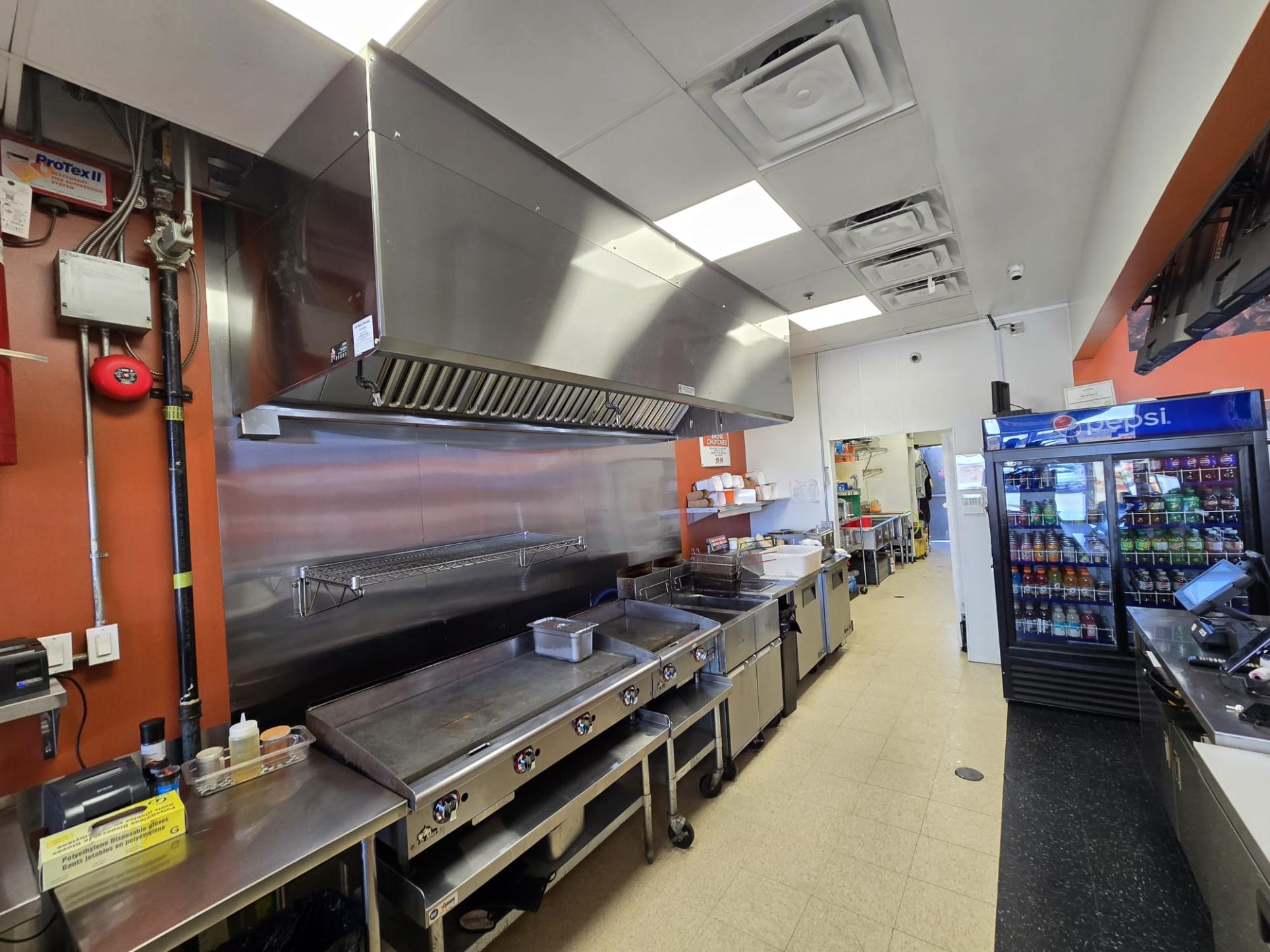 15480 Bayview Ave, 0 , 0 ,0,Restaurant,For Sale,Bayview Ave,0,1236